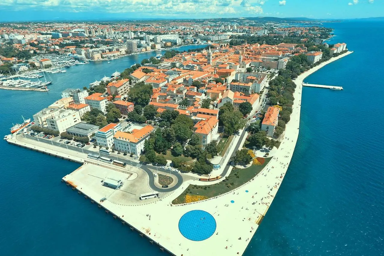 Sens Apartments Задар
